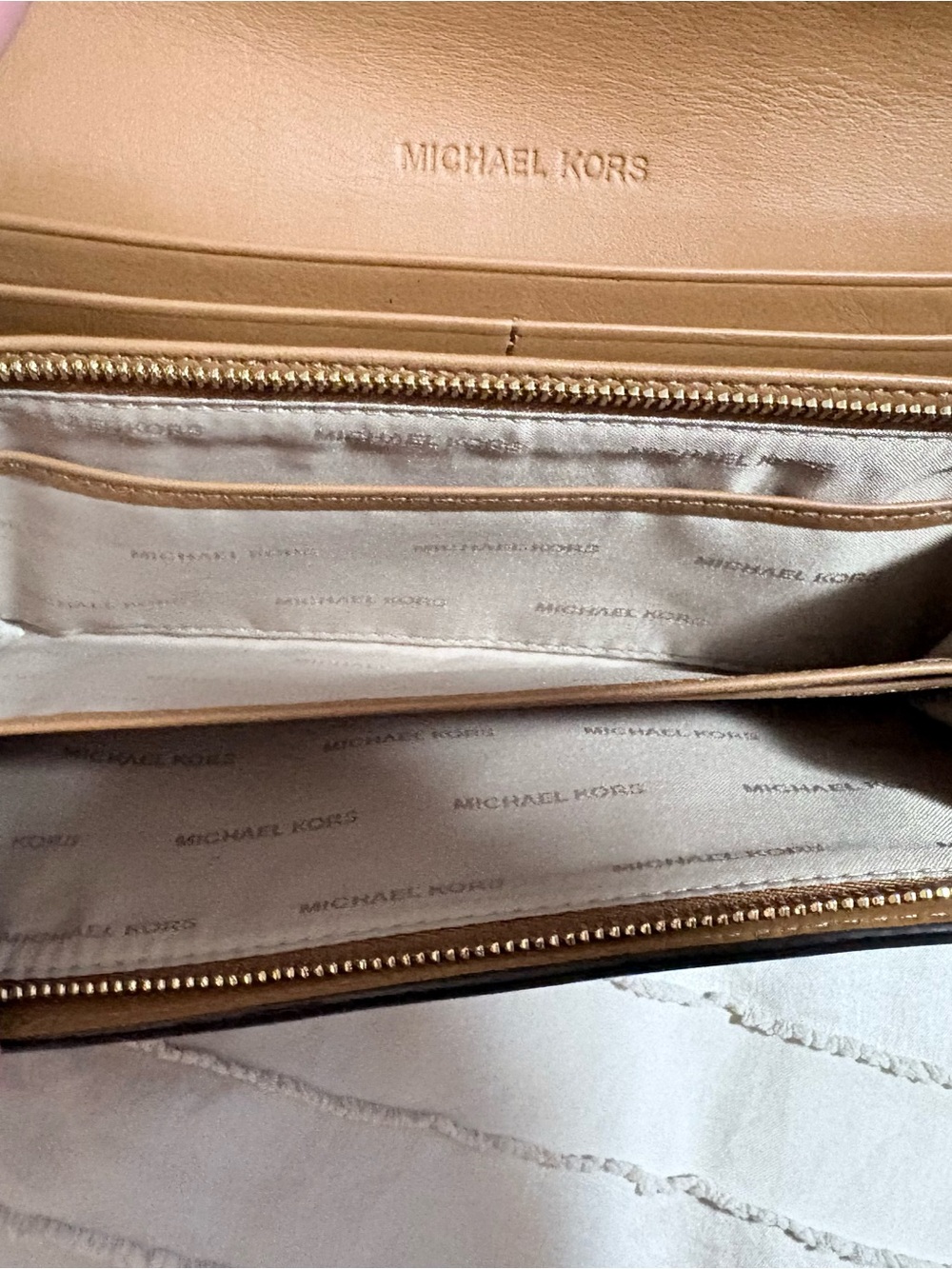 Michael Kors Rivington Stud Wallet - Picture 6 of 11